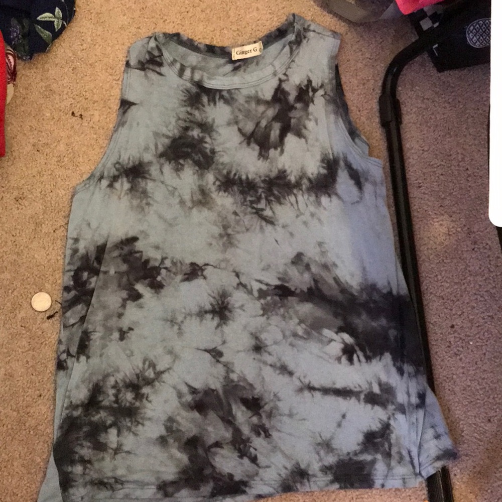 Muscle tee